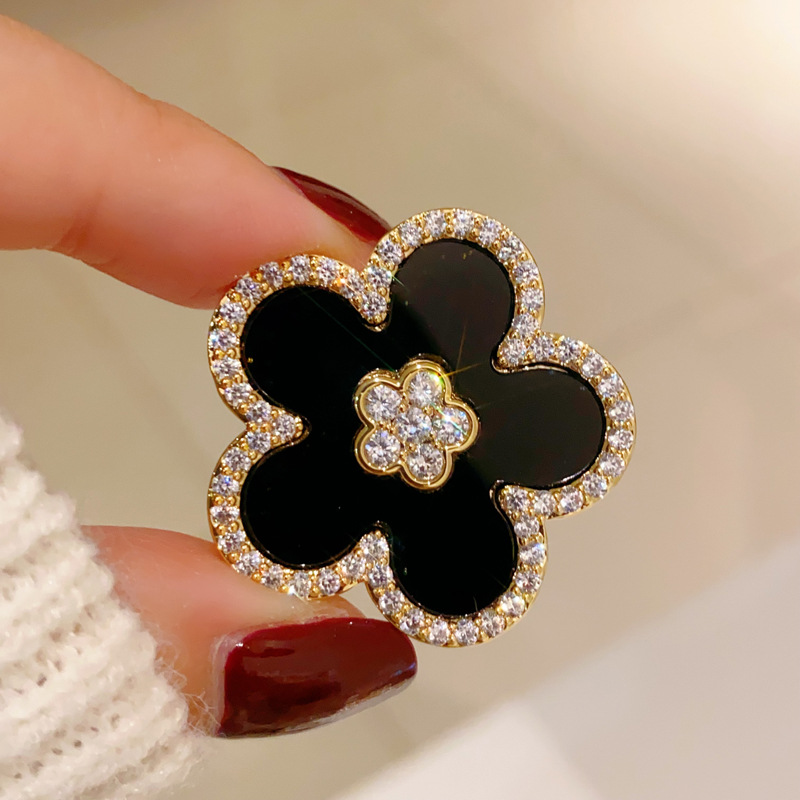 Black Flower Brooches For Wome - Women Jewelry Accessories For Black Dress recension och pris